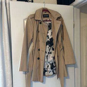 Guess Trench Coat